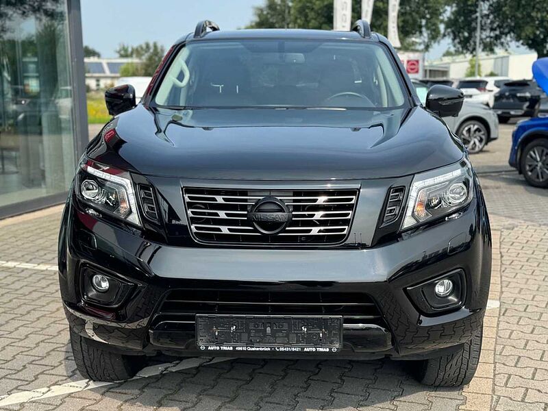 Nissan Navara NP300 N-Guard Double Cab 4x4 Bakflipabd.