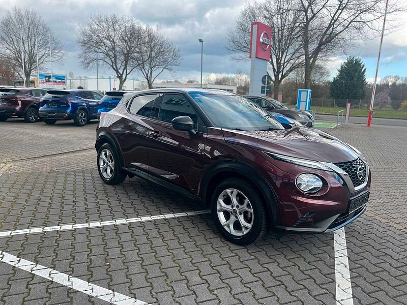 Nissan Juke N-Connecta - Allwetterreifen