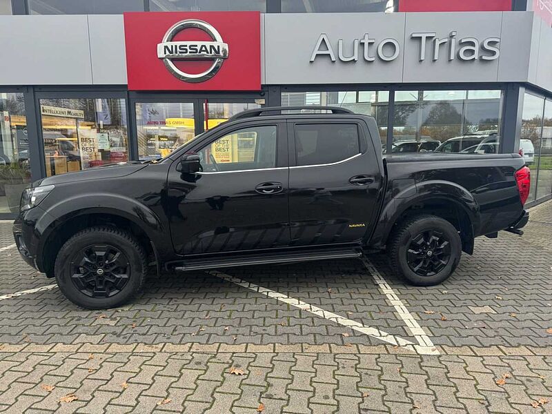 Nissan Navara NP300 N-Guard Double Cab 4x4 Bakflipabd.