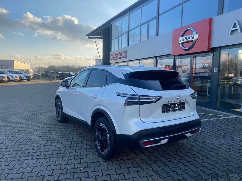 Nissan Qashqai 1.3DIG-T N-Connecta Winter/Komfort Paket